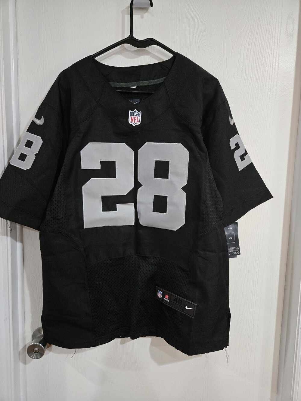 Latavius Murray RAIDERS Jersey - Picture 2 of 3